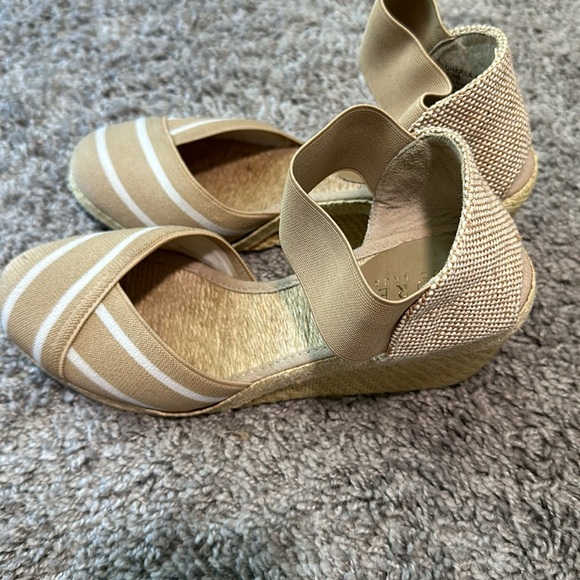 Lauren Ralph Lauren wedges - Picture 4 of 5